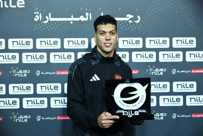 للقاهرة لون واحد .. لإفريقيا بطل واحد ??