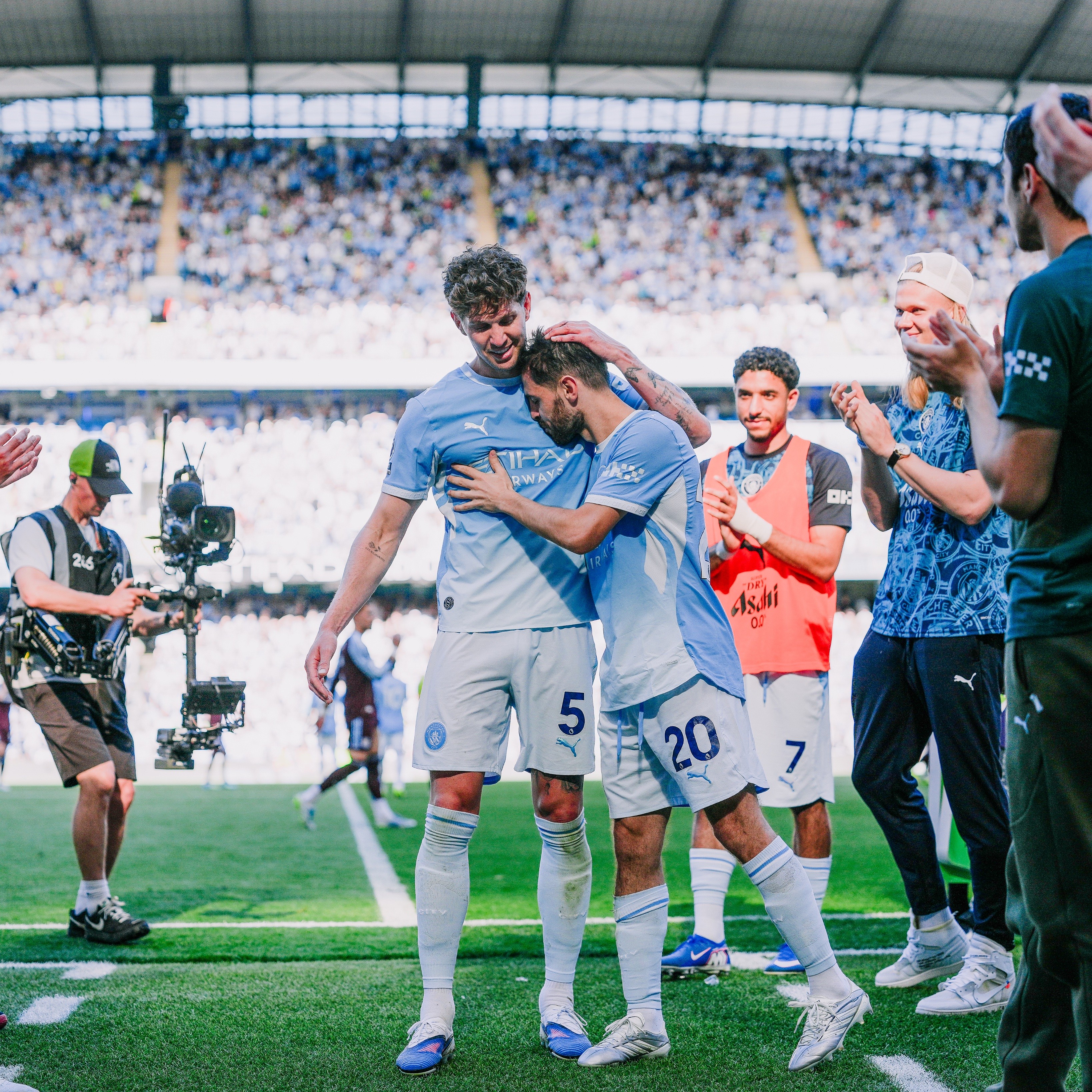 برناردو سيلفا… اللاعب الذي لم يكن مركزاً بل فكرة كروية تمشي على قدمين