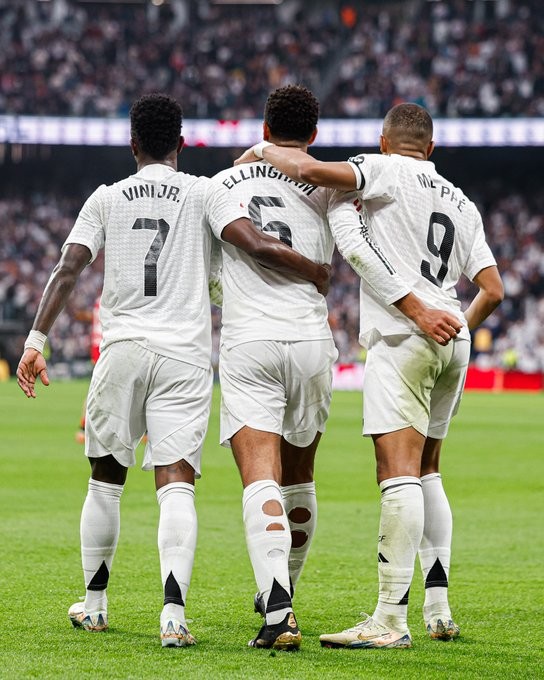 ثلاثية فينيسيوس تعيد ريال مدريد لسكة الانتصارات على حساب أوساسونا