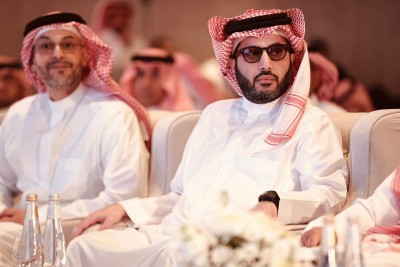 آل الشيخ الأكثر تأثيراً في عالم «الملاكمة والفنون القتالية والمصارعة