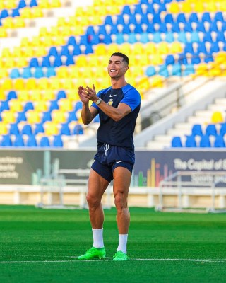 رونالدو يضرب رقم حمد الله التاريخي
