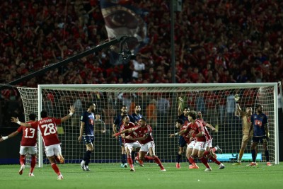 الفلسطيني وسام أبو علي: سعيد باللقب الأفريقي الأول .. الأهلي يستحق المنصات