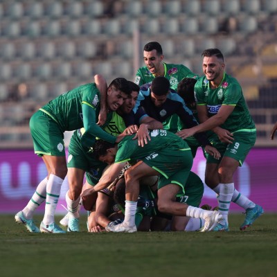 هل يحقق الرجاء البيضاوي لقب الدوري المغربي دون هزيمة؟