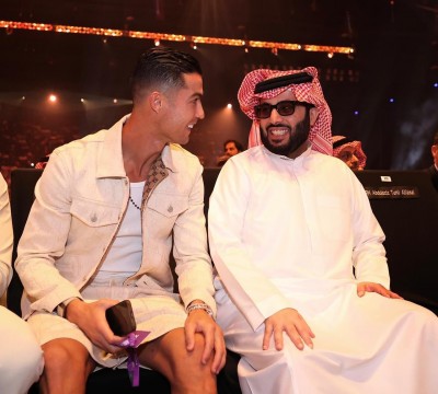المهاجمون الـ10 الأعلى أجرا في العالم