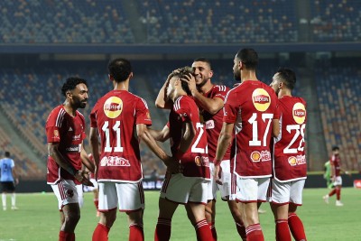 الأهلي يواصل الرباعيات.