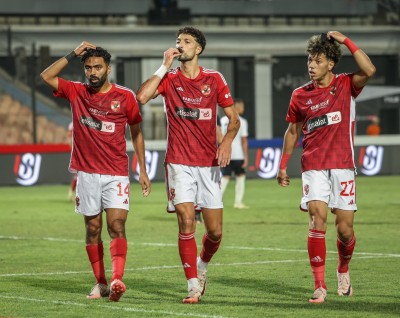 الأهلي يهزم طلائع الجيش... ويواصل مطاردة بيراميدز