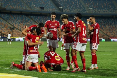 الأهلي يهزم طلائع الجيش... ويواصل مطاردة بيراميدز