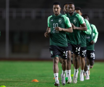 السعودية في باكستان لبلوغ الدور الحاسم