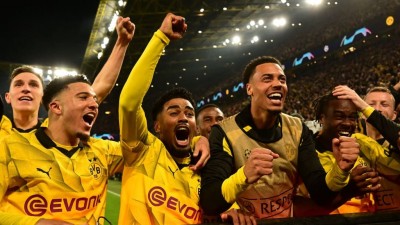 دورتموند يكتسح ضيفه أوجسبورج بخماسية