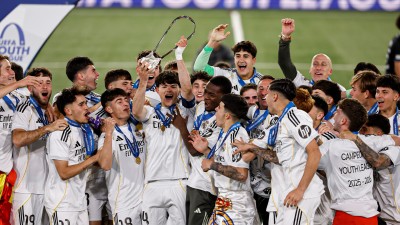 أبطال أوروبا للشباب ريال مدريديتوج باللقب
