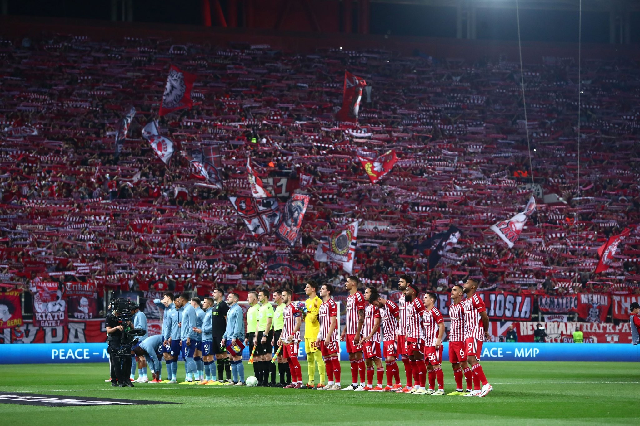 Al Kaabi continues his hobby against Villa and leads Olympiakos to the final of the 