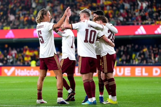 Spain beat Serbia 3-0