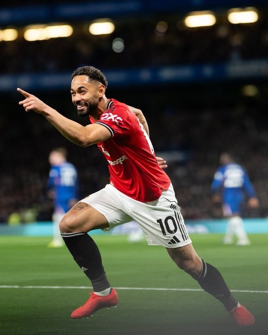 United 2 Brentford 1