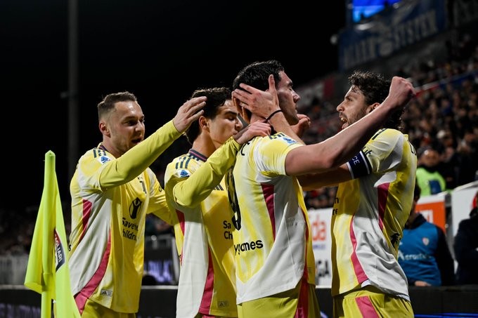 Juventus secured a crucial 1-0 win over Cagliar