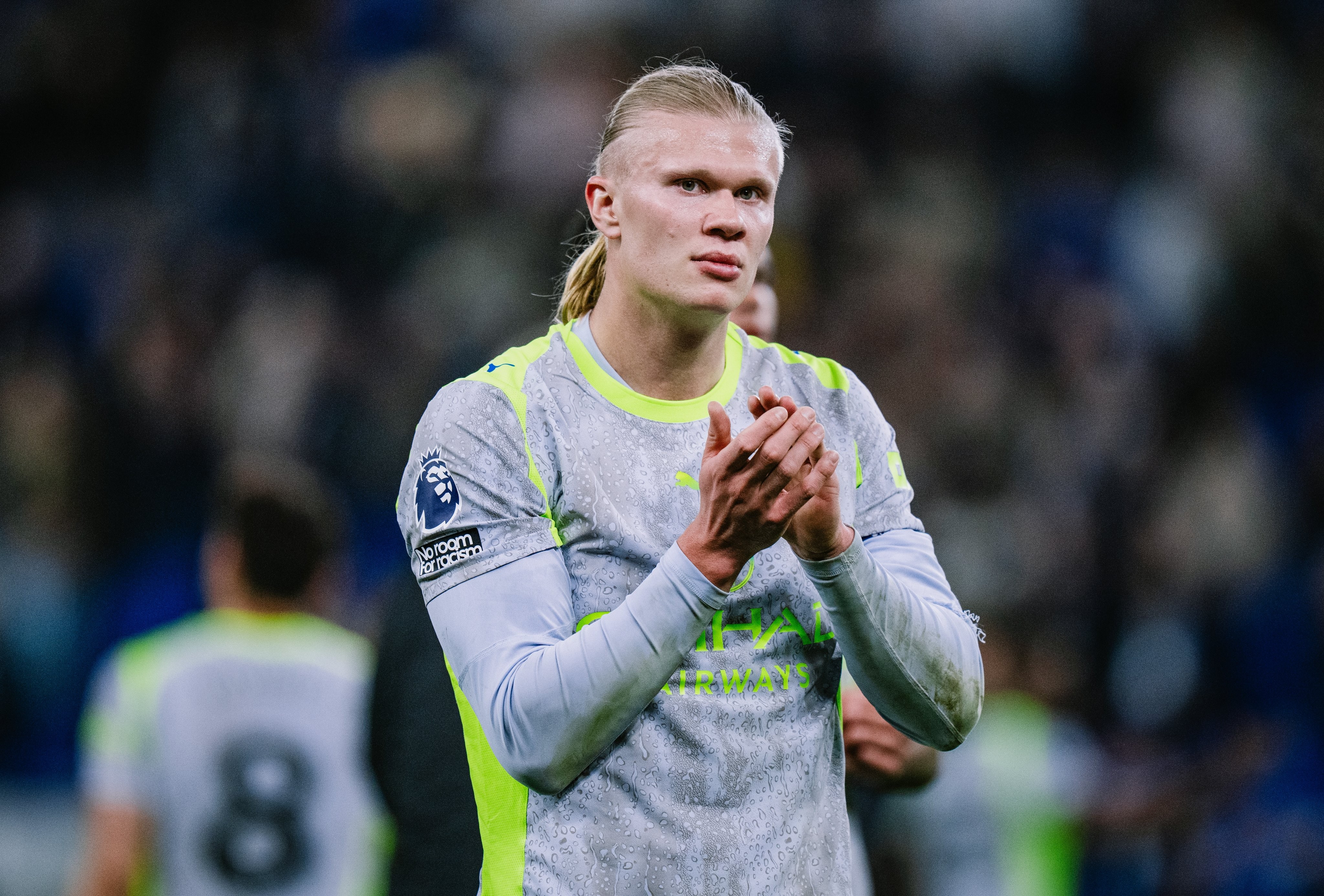 Manchester City drop crucial points in title race with crazy 3‑3 draw at Everton