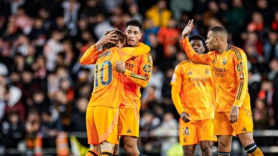 Bellingham goes from zero to hero as Real Madrid scrape past beleaguered Valencia