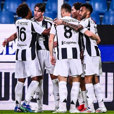 Juventus break Serie A record with 3-0 win over Genoa