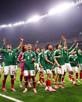 Mexico ease past Ecuador to secure World Cup progression