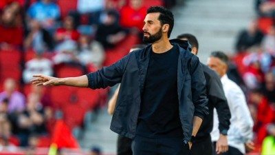 Real Madrid fell to a surprise 2–1 defeat away at Real Mallorca in La Lig