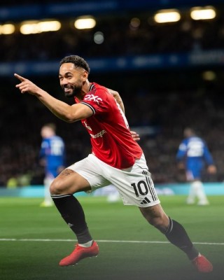 United 2 Brentford 1