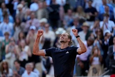 Zverev… finally opens the gates of glory and ascends the Grand Slam throne