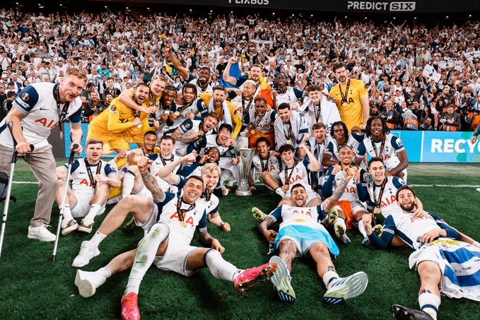 Tottenham Hotspur wins first trophy in 17 years by beating Manchester United 1-0 in Europa League final